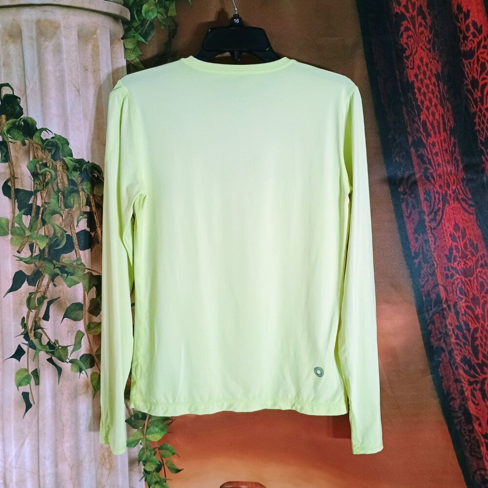 EUC: BloqUV Sz M Neon Yellow 24/7 Long Sleeve Top UPF 50+ Sun Protection Pocket - Picture 2 of 5